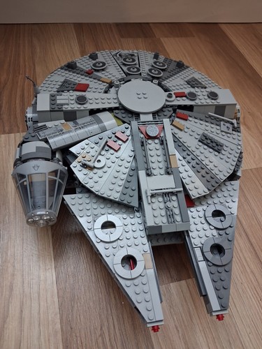 Lego millennium falcon - lego,