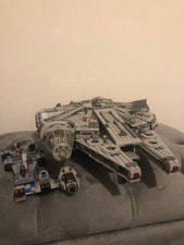 LEGO 75105 Millennium Falcon